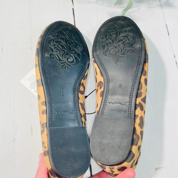 NWT Tan and Black Leopard Ballet Flats - Size 6 - Picture 10 of 10